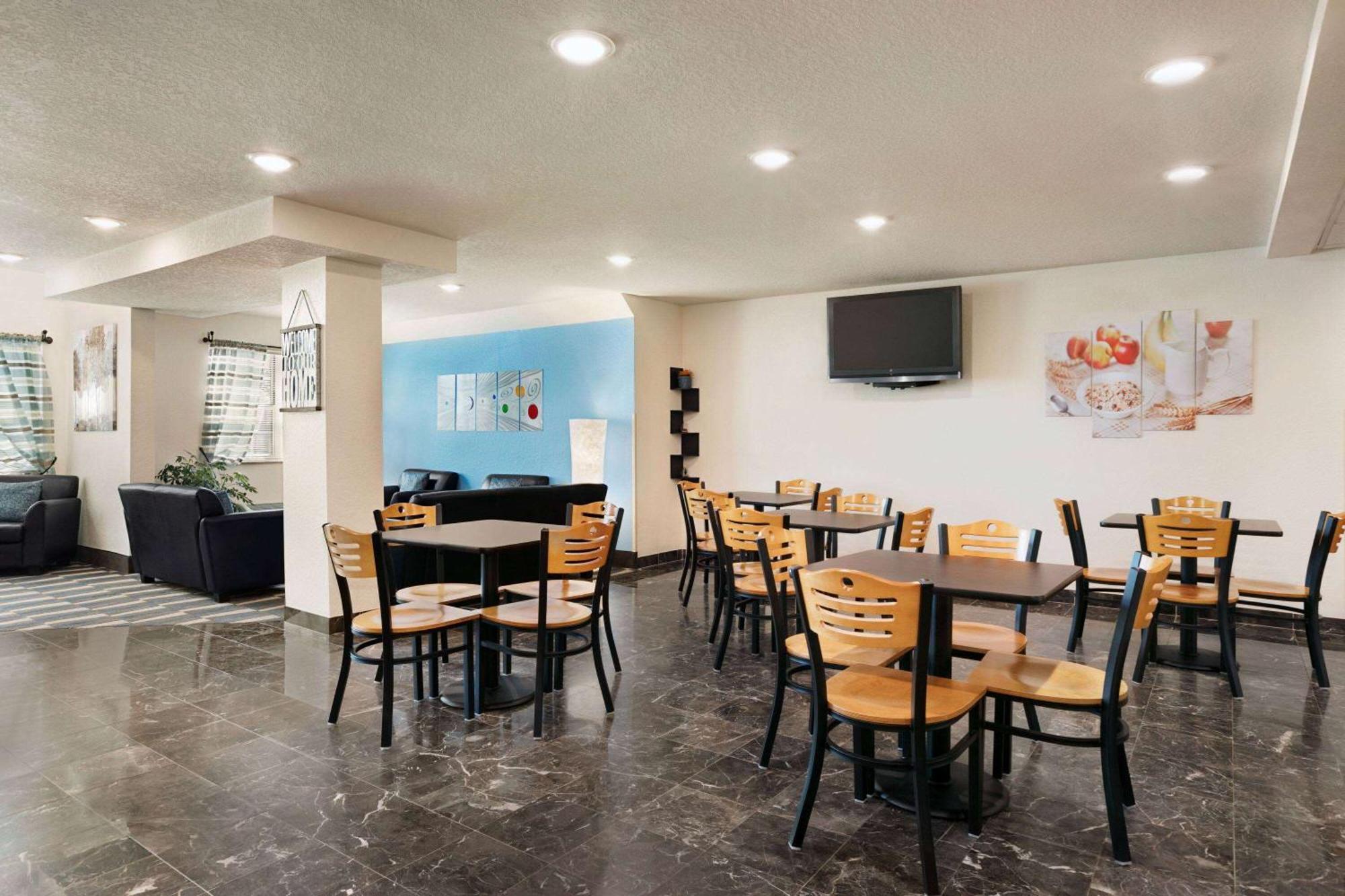 Microtel Inn & Suites By Wyndham Culpeper Eksteriør billede