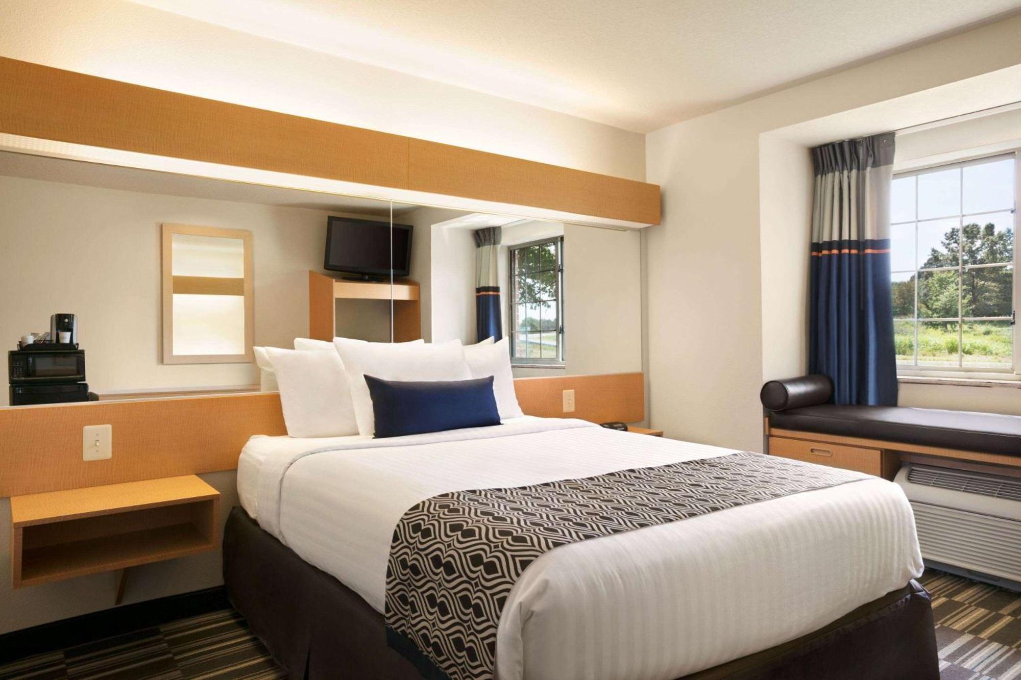 Microtel Inn & Suites By Wyndham Culpeper Eksteriør billede
