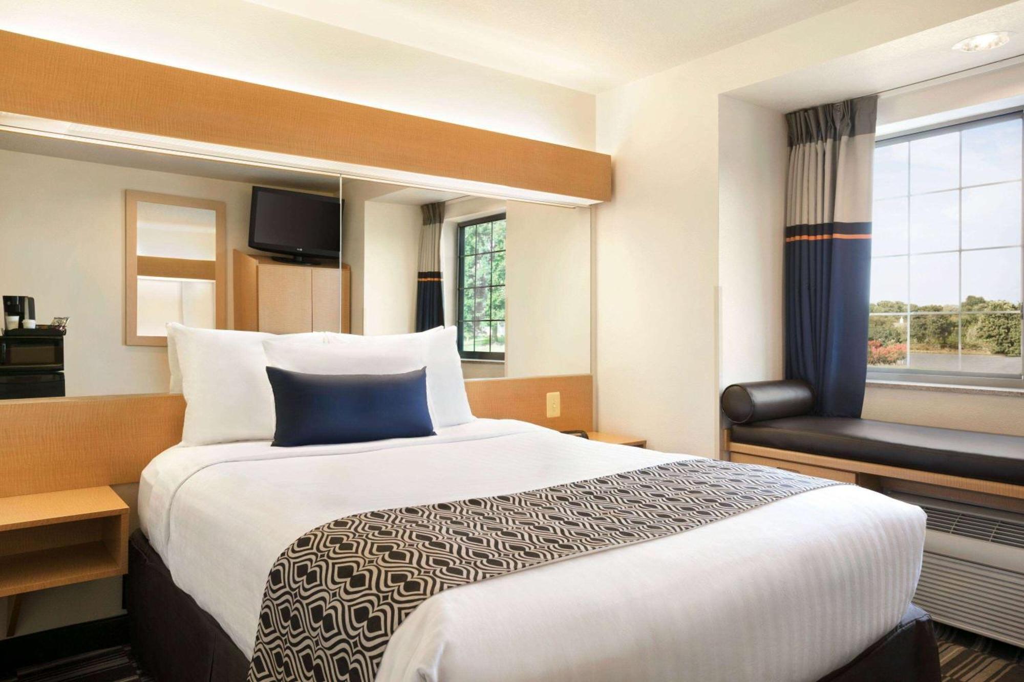 Microtel Inn & Suites By Wyndham Culpeper Eksteriør billede